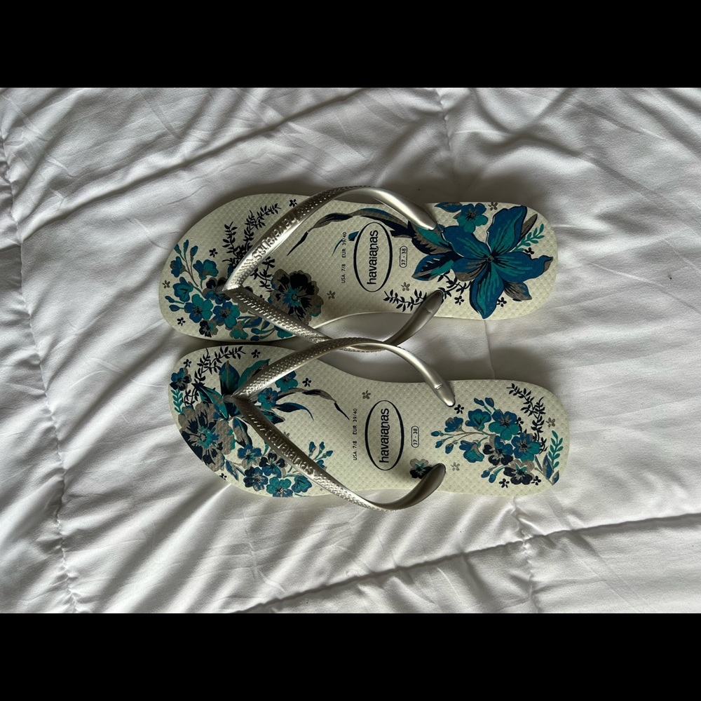 White Havaianas